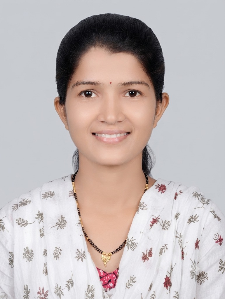Ujwala Chougale - Part time Cleaner and Baby Sitter in Datta nagar in Mumbai